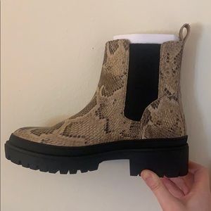 Lucky Brand Emali Chelsea Boot